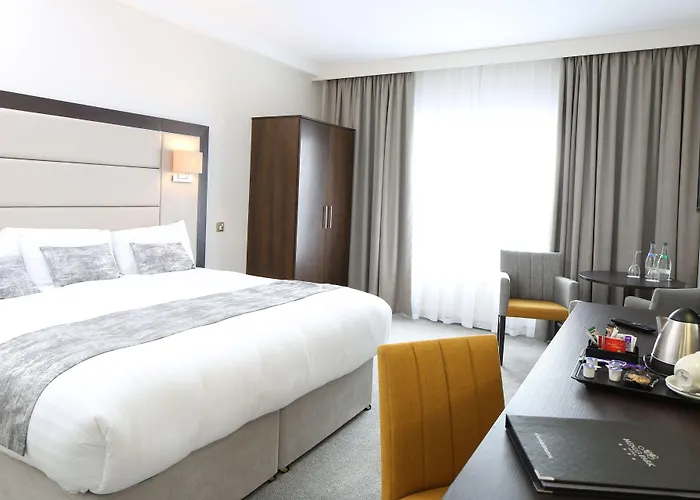 Menlo Park Hotel