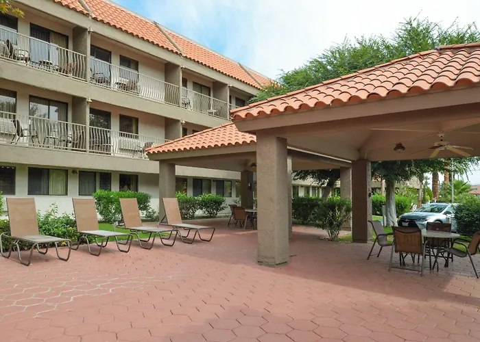 Holiday Inn Express Palm Desert By Ihg