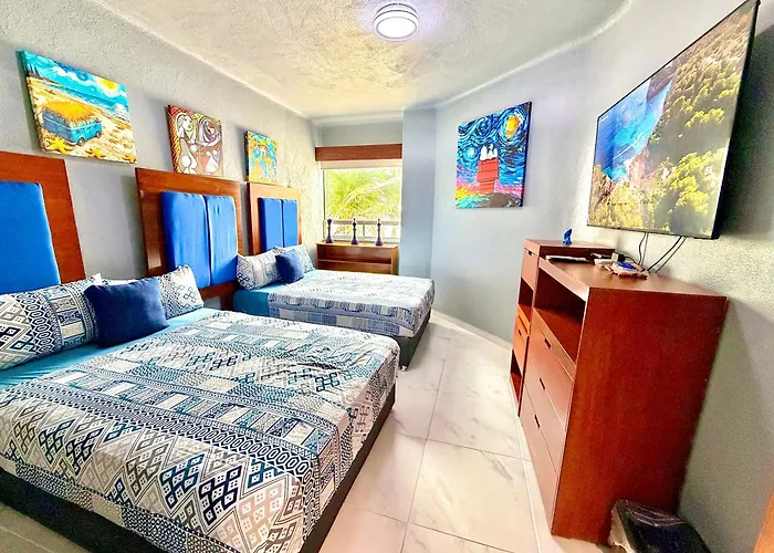 Espectacular Apto Remodelado, De Lujo Y A Pie De Playa Con Vista Al Mar