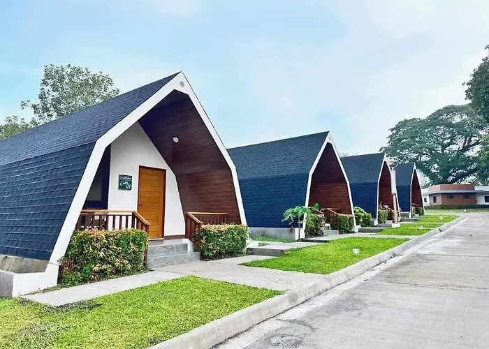 Aurora Villas And Cabin Resort