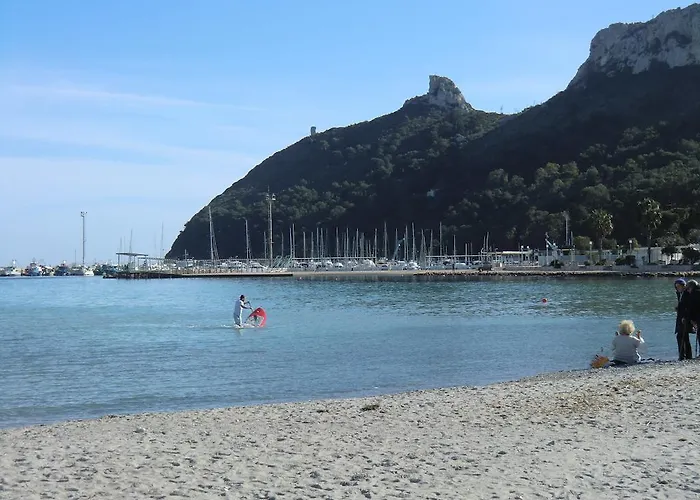 B&Beach Cagliari Guest House