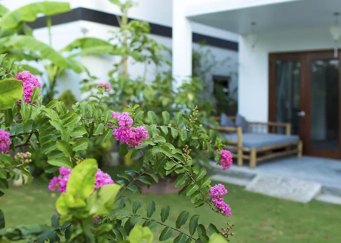 Vina Beach Pool Villas