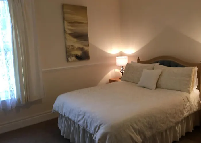 Caris Guest House