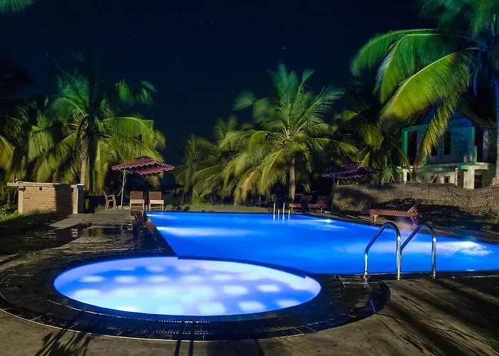 The Coconut Gardens Hotel & Restaurant