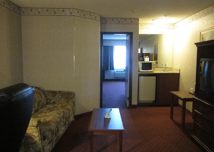 Stanton Inn & Suites