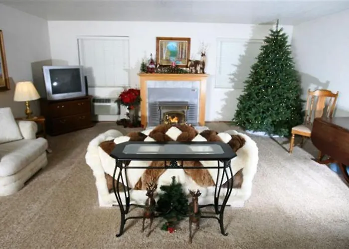 Christmas Tree Inn