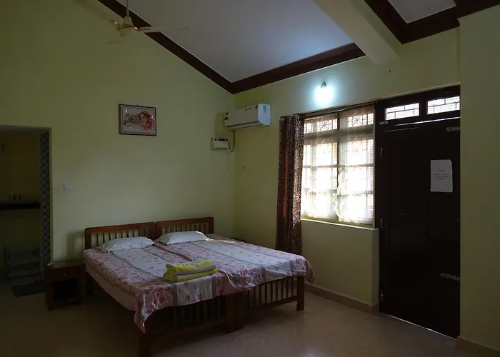 Lobo'S Guesthouse