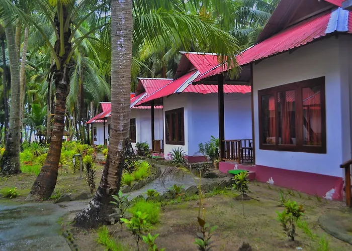 Crossbill Beach Resort