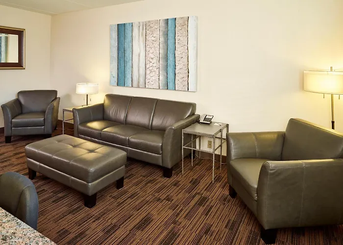 Livinn Hotel St Paul East / Maplewood