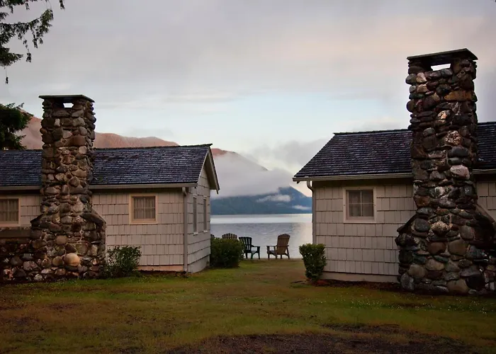Lake Crescent Lodge