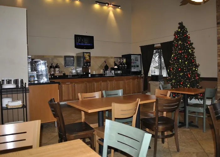 Asteria Inn & Suites