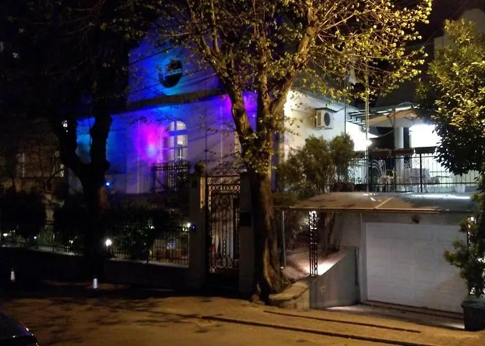 Resident Hill Resort