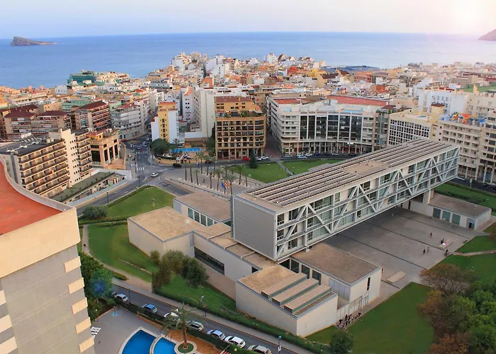 Apartamentos La Era Park