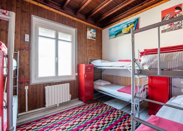 Villa Zenith Hostel-La Surf House