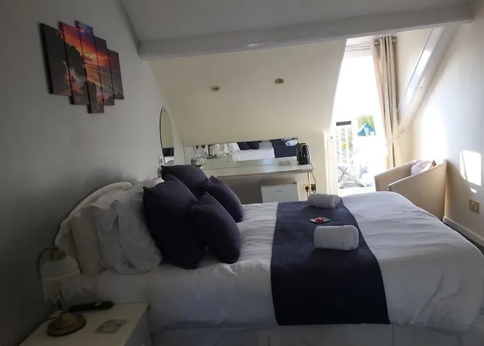 Poltair Guest House