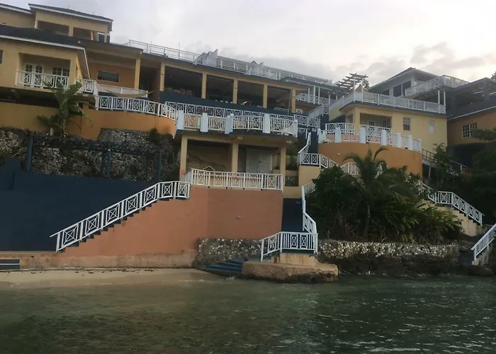 Moxons Beach Club