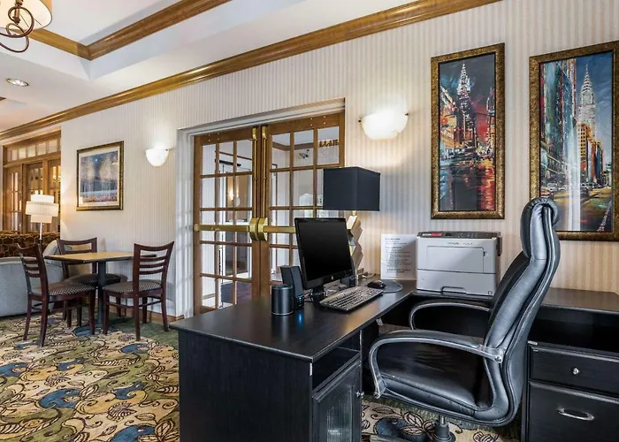 Comfort Inn & Suites