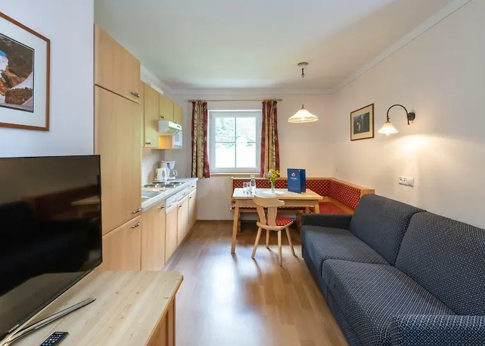 Hotel & Appartement Auerhahn