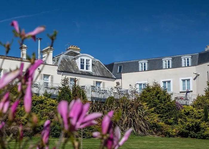 Cliffden Hotel