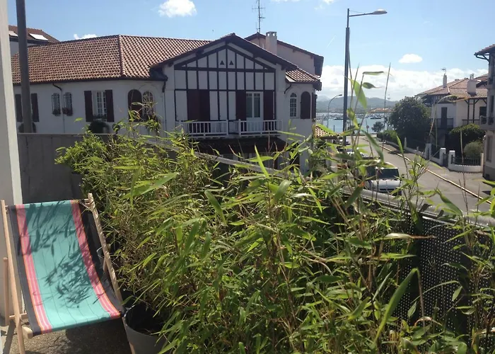 IBERIA 1 appartement T3 à 200 m de la plage avec parking privé