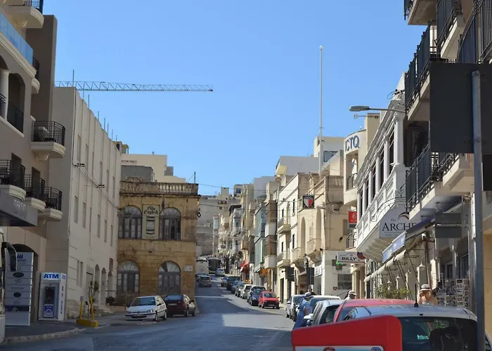 Mellieha Town Centre Bright & Spacious 3 Bedroom Apartment