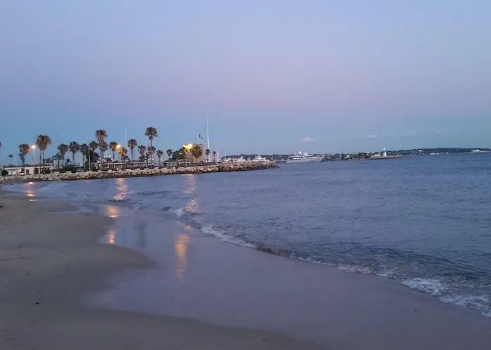 Golfe Juan Studio