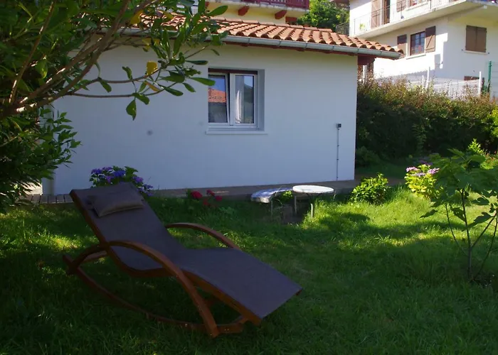 Chambres d'hôtes HOR DAGO près de la gare d'Hendaye avec le petit-déjeuner