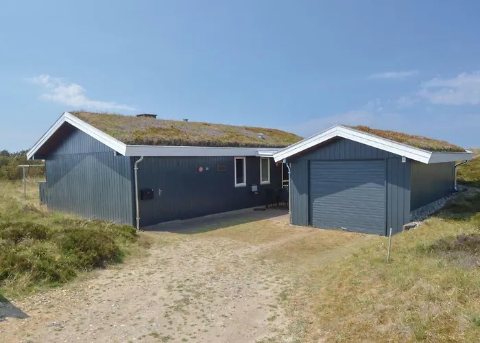 Three-Bedroom Holiday Home In Blavand