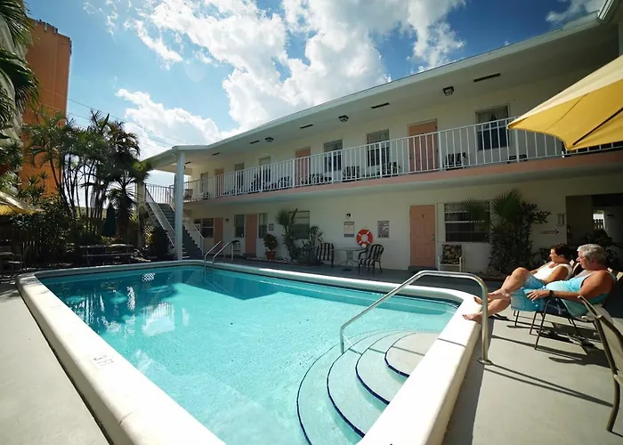 Beachside Gardens Apartments By Lowkl
