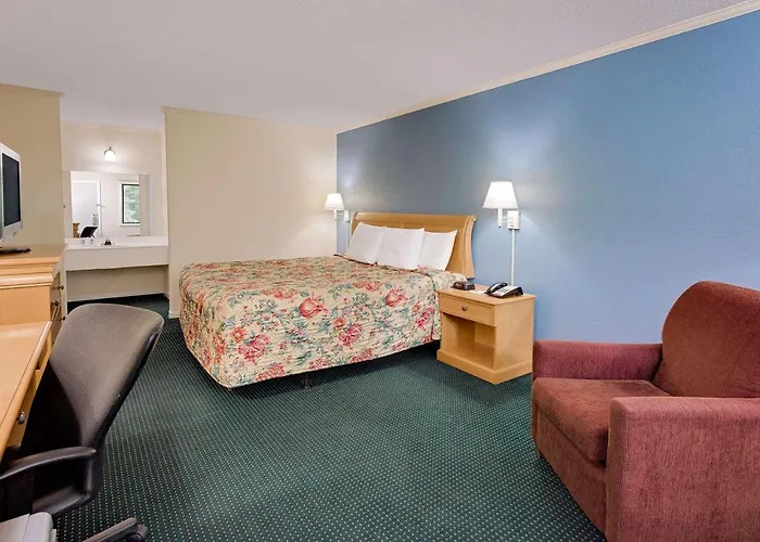 Days Inn By Wyndham Turbeville