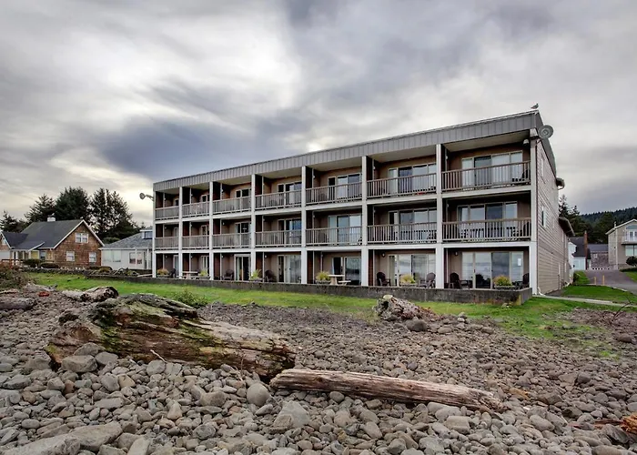 Lanai At The Cove
