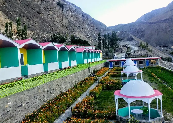 Hotel Mountain Lodge Skardu