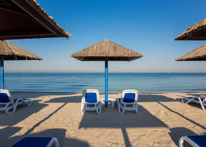 Ramada By Wyndham Beach Hotel Ajman