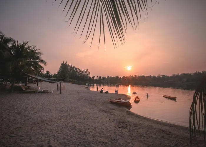 Tara Beach Resort Udonthani