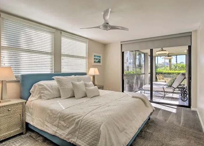 Bonita Springs Condo 4 Mi To Beach: Private Patio!