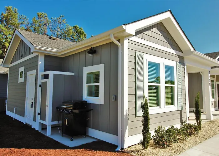 Beacon Quarters By Kees Vacations