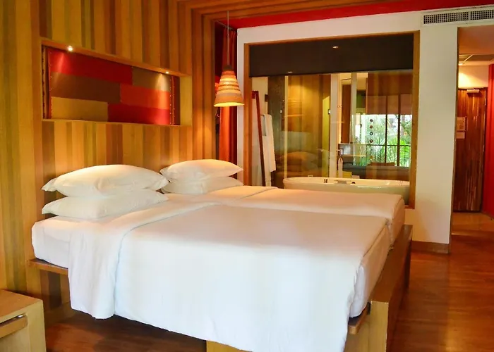 Patong Beach Hotel By See2Sea