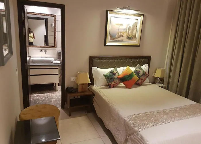 Hotel Kasauli Regency