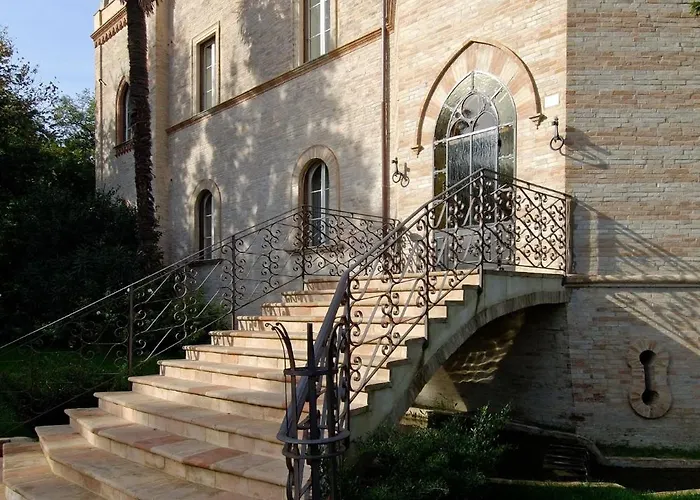 Castello Montegiove