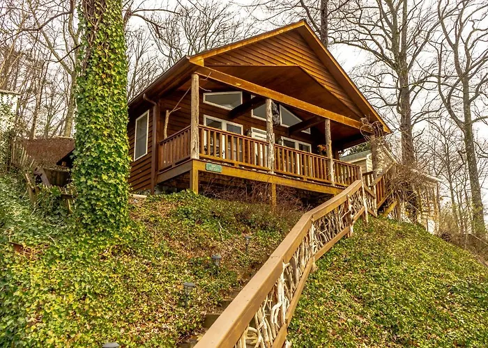 The Chimney Rock Inn & Cottages